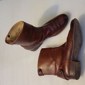 Frye Melissa Button Back Zipper Short Boots in Cognac Brown